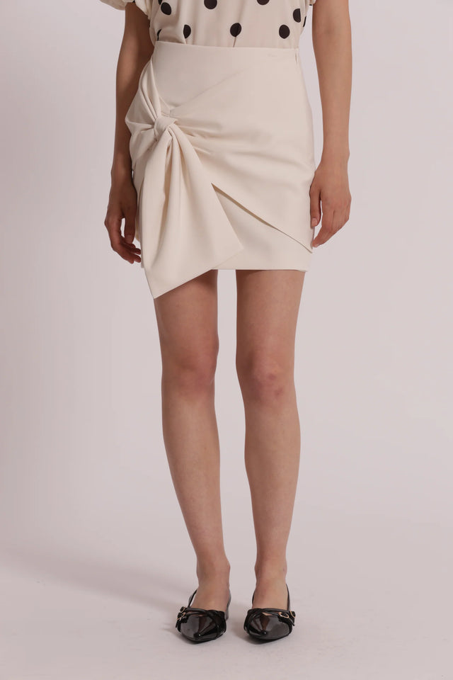 MINIGONNA FIOCCO LATTE - MIMI MUA