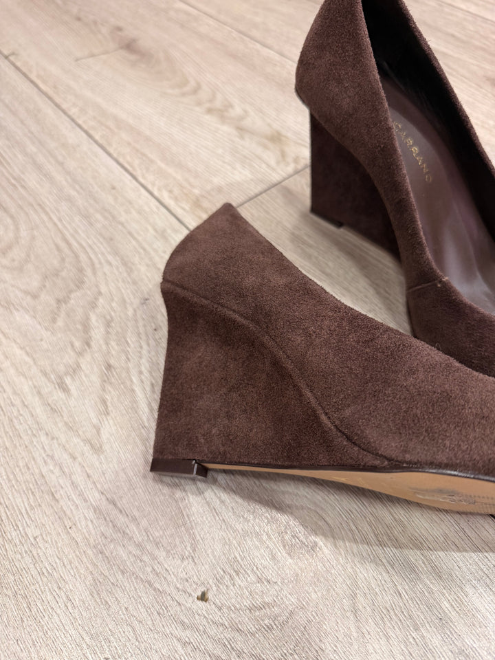 CARRANO - DÉCOLLETÉ IN SUEDE CON ZEPPA